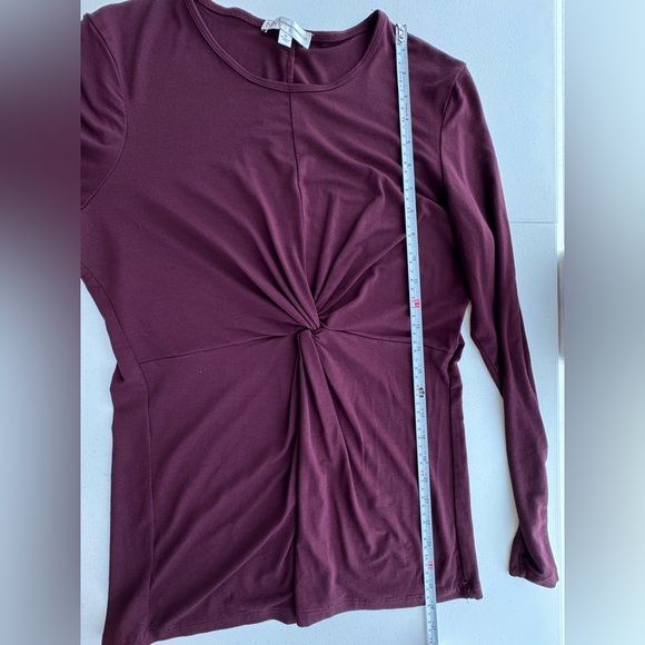Neiman Marcus Twist Front Long Sleeve Blouse Size Medium - Picture 8 of 8